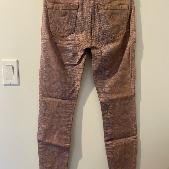 True Religion Halle Pink Coated Snakeskin Skinny Jeans Sz. 27 EUC - Picture 5 of 7